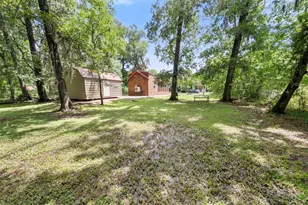 62 Park Ct, Cleveland, TX 77327 - Photo 17