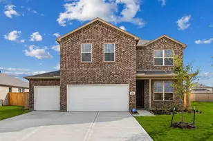1026 S Oakhurst Dr, Dayton, TX 77535 - Photo 1