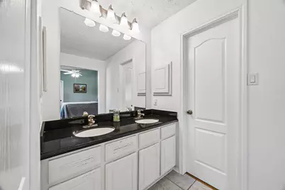 5006 Centennial Lane, Friendswood, TX 77546 - Photo 11