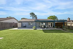 5006 Centennial Ln, Friendswood, TX 77546 - Photo 5