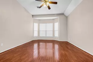 9502 Bending Willow Ln, Houston, TX 77064 - Photo 13