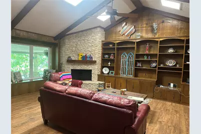 1188 E Oak Street, La Grange, TX 78945 - Photo 5
