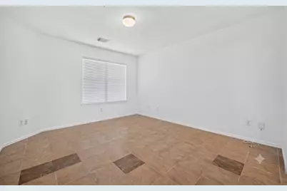 12710 Paso Del Flores Drive, Houston, TX 77045 - Photo 15