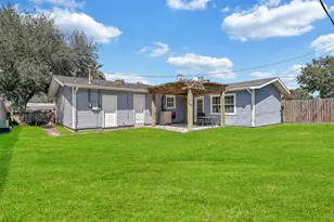 6605 Fairway Dr, Galveston, TX 77551 - Photo 29