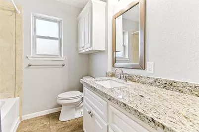 127 Talisman Street, Lake Jackson, TX 77566 - Photo 17