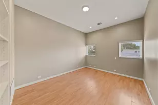 1909 Oakdale St, Houston, TX 77004 - Photo 7