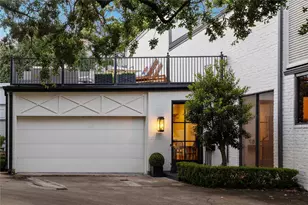 10 S Briar Hollow Ln, Houston, TX 77027 - Photo 3