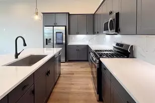 1806 Line St, Houston, TX 77009 - Photo 7