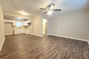 1106 2nd Ave N, Texas City, TX 77590 - Photo 3