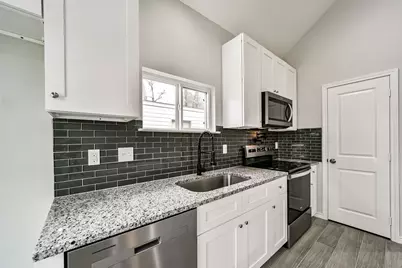 16613 E Lynbrook, Montgomery, TX 77316 - Photo 7