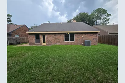 1703 Clear Valley Drive, Houston, TX 77014 - Photo 17