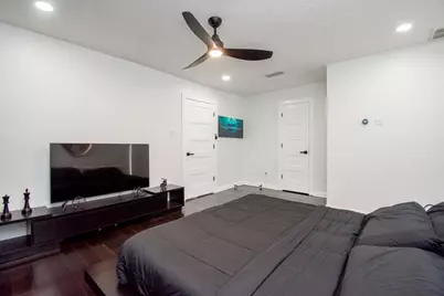10551 Kirkgreen Drive, Houston, TX 77089 - Photo 25
