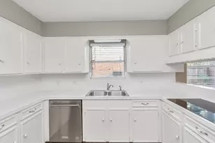12526 Hazelwood Ln, Houston, TX 77077 - Photo 21