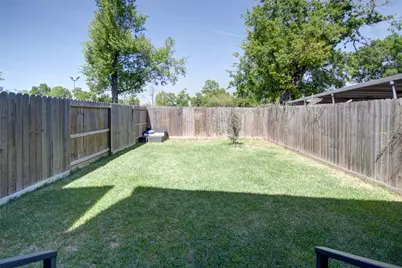 5113 Hershe Street #B, Houston, TX 77020 - Photo 13