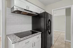 9405 Vicksburg Ave, Texas City, TX 77591 - Photo 11
