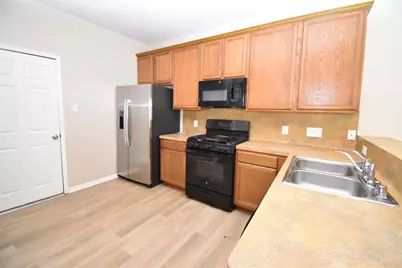 611 Chase More Court, Bacliff, TX 77518 - Photo 5