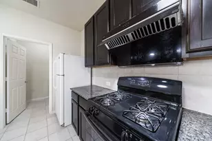 7239 Autumn Sun Dr, Houston, TX 77083 - Photo 11