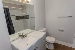 1647 Northwood St, Houston, TX 77009 - Photo 7