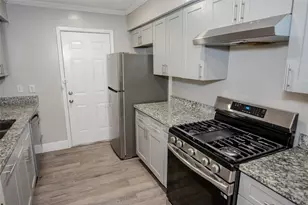 1647 Northwood St, Houston, TX 77009 - Photo 5
