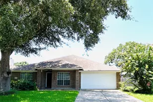 1404 Helmsley Dr, Rosenberg, TX 77471 - Photo 5