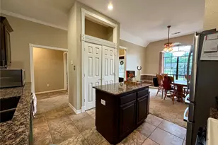 1503 Avenue H, Danbury, TX 77534 - Photo 9