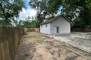 210 Baker Dr, Tomball, TX 77375 - Photo 25