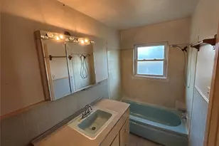 210 Baker Dr, Tomball, TX 77375 - Photo 21