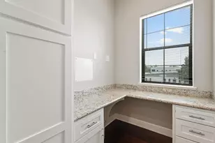 3303 Beverly Frst Dr, Houston, TX 77057 - Photo 9