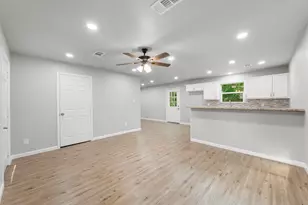 15627 Holly Dr, Montgomery, TX 77356 - Photo 9