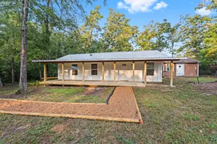 15627 Holly Dr, Montgomery, TX 77356 - Photo 1