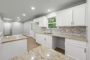 15627 Holly Dr, Montgomery, TX 77356 - Photo 13