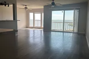 500 Tiki Dr Dr, Tiki Island, TX 77554 - Photo 3