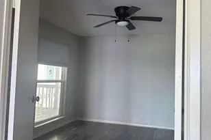 500 Tiki Dr Dr, Tiki Island, TX 77554 - Photo 5
