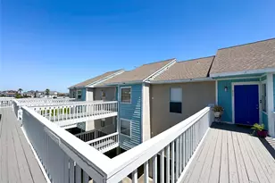 500 Tiki Dr Dr, Tiki Island, TX 77554 - Photo 11
