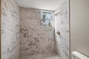 1724 Winnie St, Galveston, TX 77550 - Photo 7