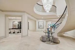 918 Huntington Cove, Houston, TX 77063 - Photo 9