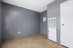 5015 39th St, Dickinson, TX 77539 - Photo 11