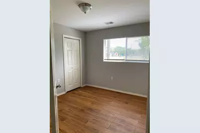 1809 W 8th Street, Freeport, TX 77541 - Photo 9