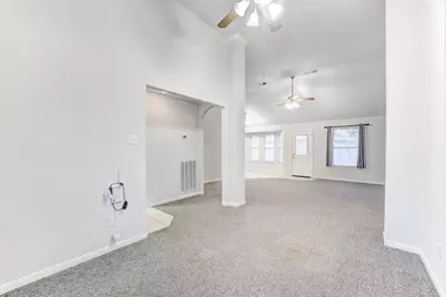 1140 Thomas Drive, Angleton, TX 77515 - Photo 9