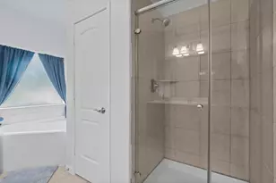 2022 Borthwick Ln, Conroe, TX 77301 - Photo 9