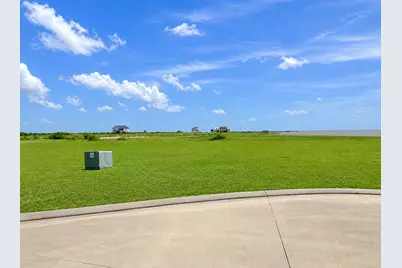 3433 Chateau Way, Palacios, TX 77465 - Photo 9