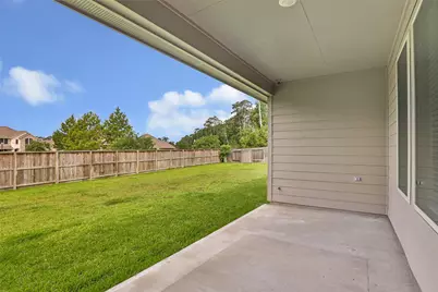 18215 E Bayonne Channel Court Court, Houston, TX 77044 - Photo 11