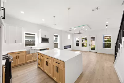 4425 Elmwood Street, Houston, TX 77051 - Photo 11