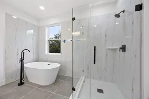 4425 Elmwood St, Houston, TX 77051 - Photo 27