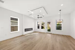 4425 Elmwood St, Houston, TX 77051 - Photo 15