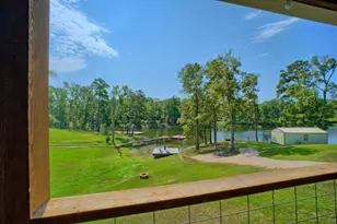 181 Lake St, Burkeville, TX 75932 - Photo 5