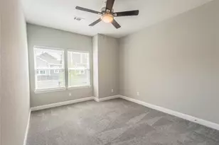 5431 Camaguey St, Houston, TX 77023 - Photo 11