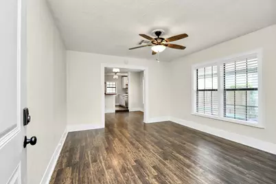 106 Kemton Street, Houston, TX 77012 - Photo 3