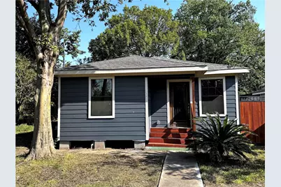7819 Avenue F, Houston, TX 77012 - Photo 1
