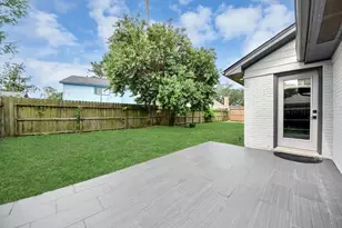 9731 Clanton St, Houston, TX 77080 - Photo 35